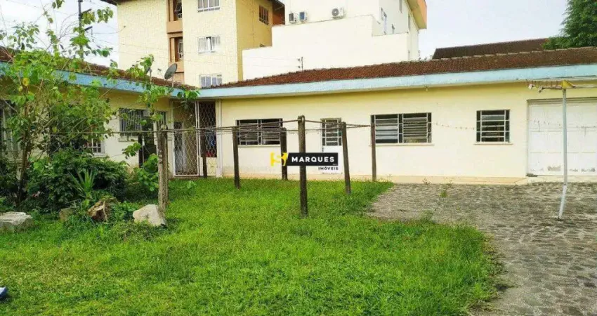 Casa comercial para locação no Bairro Bucarein - 365m²