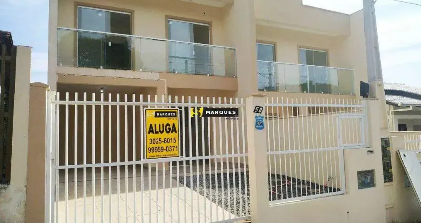 Casa com 3 quartos para alugar na Rua Aládio Michels, Santa Catarina, Joinville