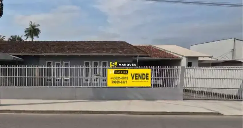 Casa com 4 quartos à venda na Rua Catharina Baumer, Vila Nova, Joinville