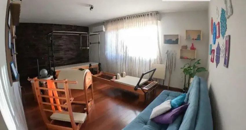 Apartamento com 2 quartos à venda na Rua Tiradentes, 3022, Centro, Pelotas