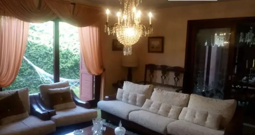 Casa com 4 quartos à venda na Rua Ramiro Barcellos, 282, Areal, Pelotas