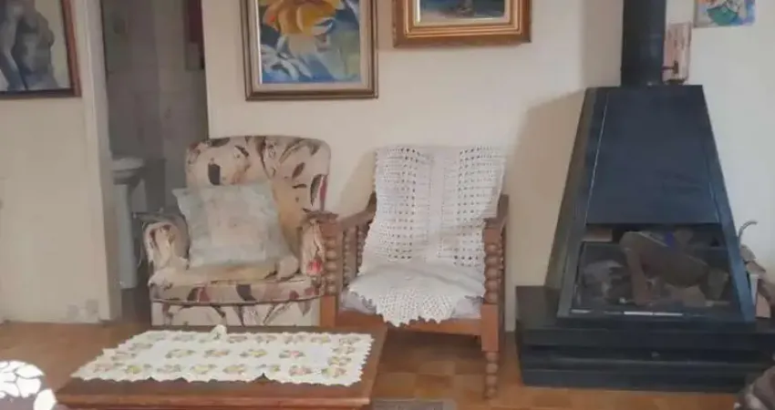 Casa com 2 quartos à venda na Rua Monsenhor Pizarro, Três Vendas, Pelotas