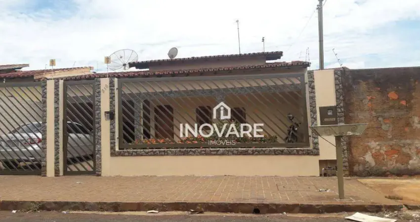 Casa com 3 dormitórios à venda, 214 m² por R$ 550.000,00 - Setor Afonso Pena - Itumbiara/GO