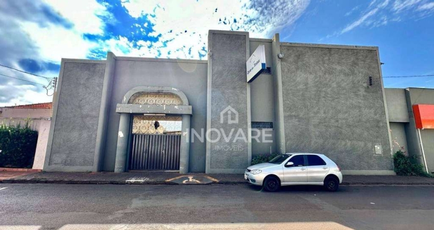 Prédio para alugar, 970 m² por R$ 16.000,00/mês - Setor Central - Itumbiara/GO