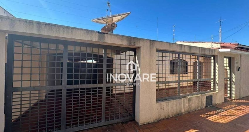 Casa com 3 dormitórios à venda, 360 m² por R$ 420.000,00 - Setor Central - Itumbiara/GO