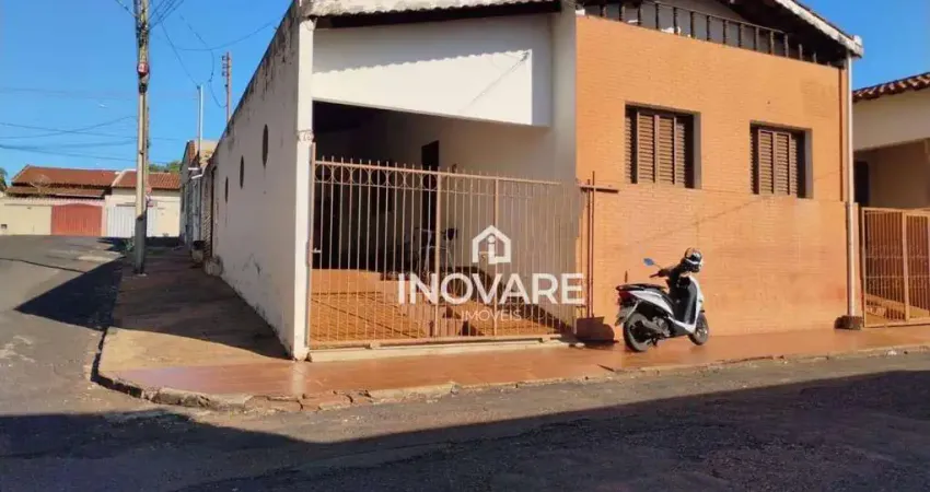 Casa com 3 dormitórios à venda, 143 m² por R$ 420.000,00 - Afonso Pena - Itumbiara/GO