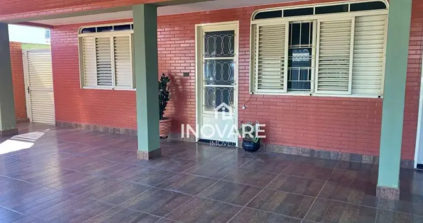 Casa com 4 dormitórios, 23147 m² - venda por R$ 1.200.000,00 ou aluguel por R$ 4.000,00/mês - Setor Central - Itumbiara/GO