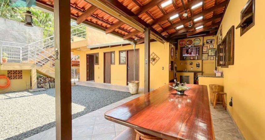 Casa com 3 quartos à venda em Água Verde, Blumenau 
