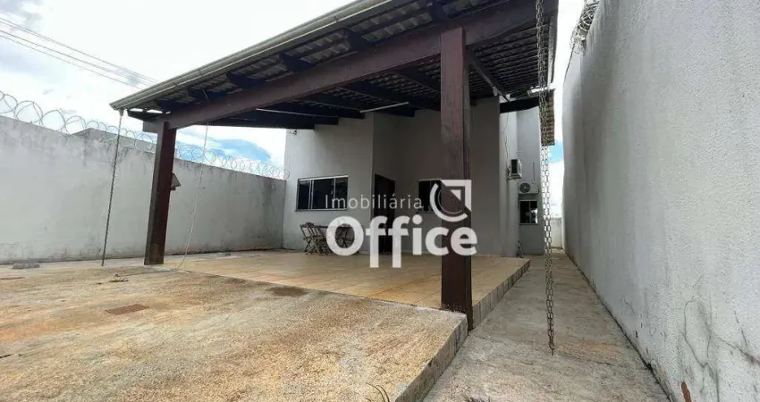 Casa com 3 quartos à venda na Rua F 1, 3, Residencial Flamboyant, Anápolis