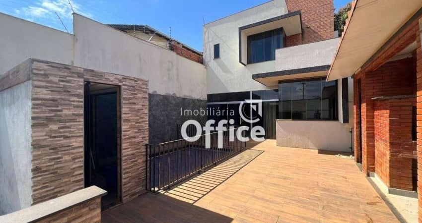 Sobrado com 3 dormitórios para alugar, 300 m² por R$ 2.500,00/mês - Residencial Flamboyant - Anápolis/GO