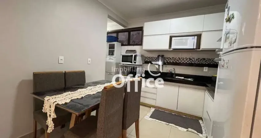 Apartamento com 3 dormitórios à venda, 79 m² por R$ 280.000,00 - Cidade Jardim - Anápolis/GO
