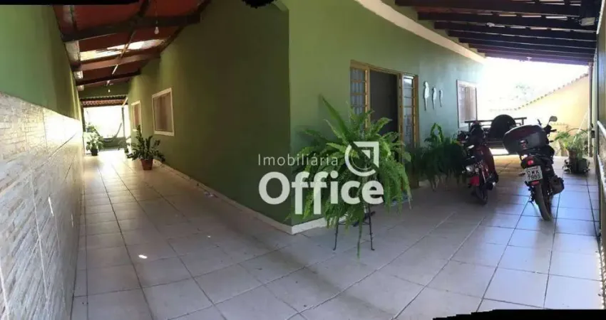 Casa com 3 quartos à venda, 215 m² por R$ 280.000 - Jardim Silveira - Anápolis/GO