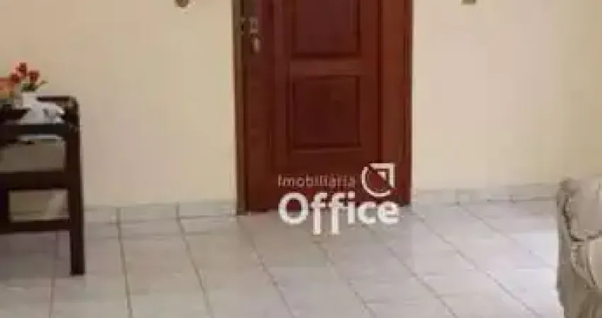 Casa com 4 dormitórios à venda, 256 m² por R$ 760.000,00 - Vila Jaiara - Anápolis/GO