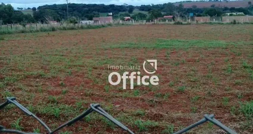 Chácara com 3 quartos à venda, 363 m² por R$ 390.000 - Zona Rural - Anápolis/GO