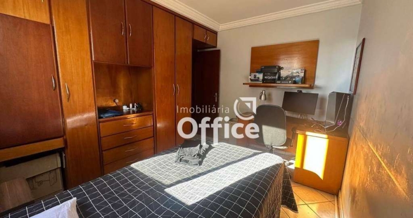 Apartamento com 3 quartos  à venda, 78 m² por R$ 340.000 - Jundiaí - Anápolis/GO