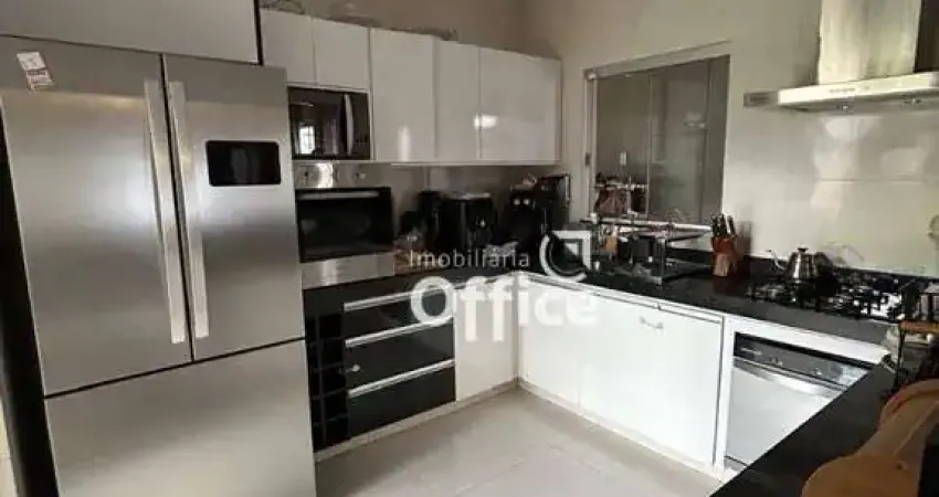 Casa com 3 dormitórios à venda, 200 m² por R$ 610.000,00 - Residencial Araguaia - Anápolis/GO