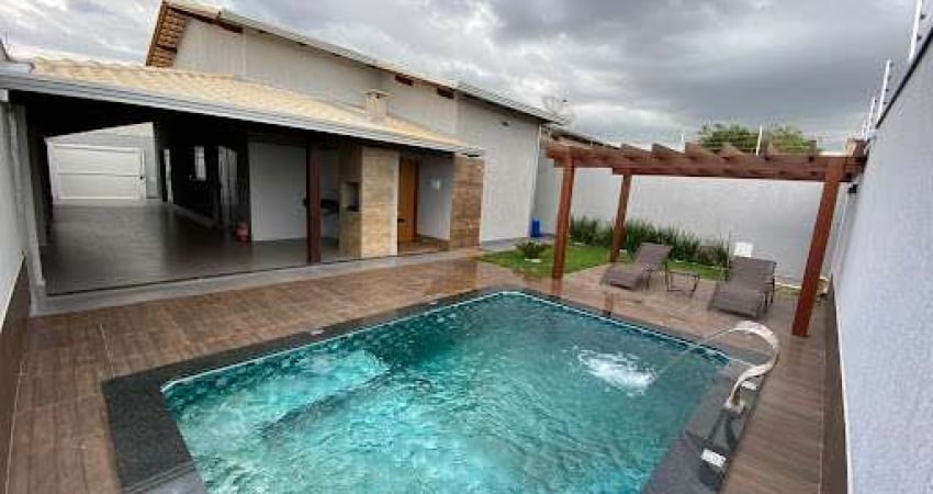 Casa com 3 quartos à venda, 170 m² por R$ 680.000 - Parque dos Pirineus - Anápolis/GO