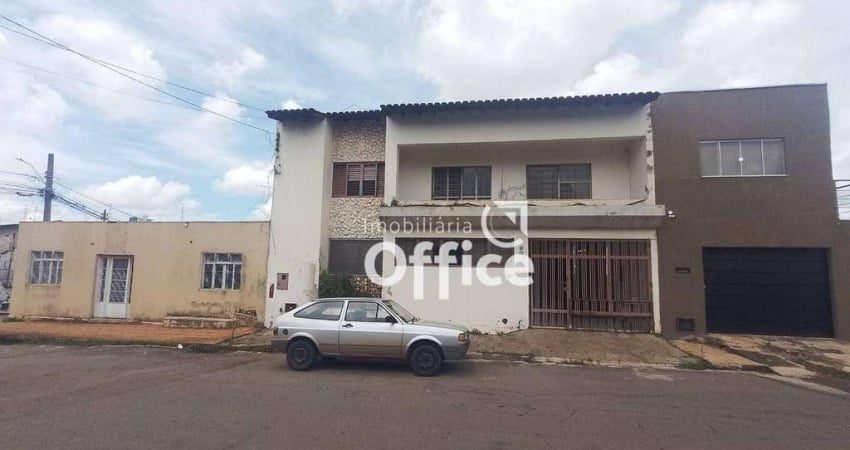 Sobrado com 4 quartos à venda, 230 m² por R$ 800.000 - Setor Central - Anápolis/GO
