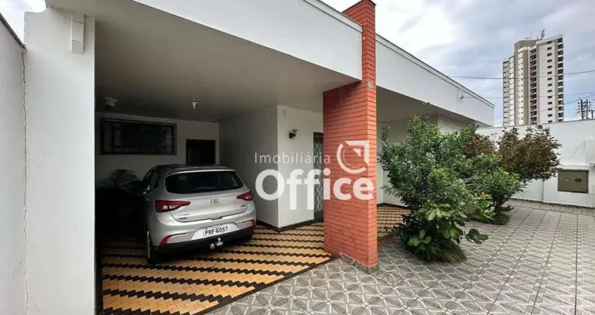 Casa com 5 quartos à venda, 200 m² por R$ 980.000 - Jundiaí - Anápolis/GO
