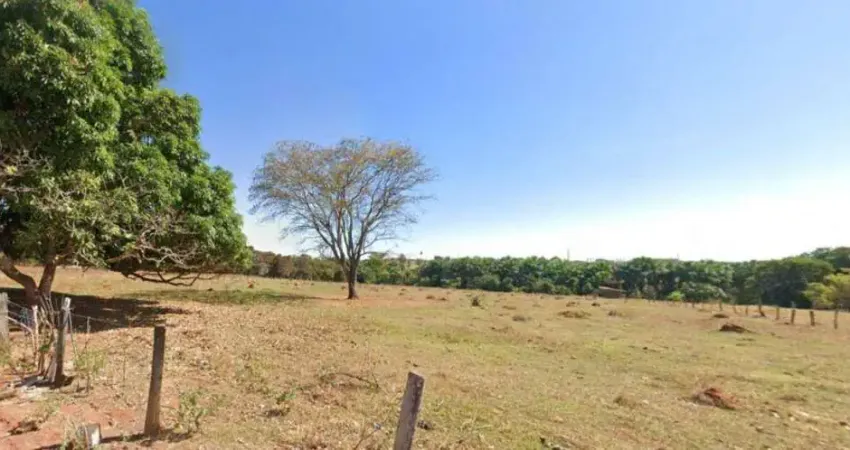 Área à venda c/ 18.308m² por r$ 550.000,00 no setor central em são francisco de goiás/go