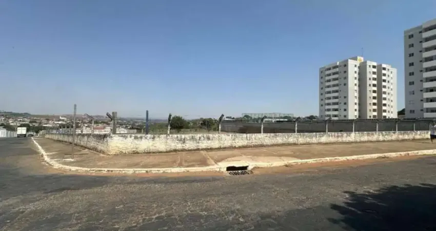 Área à venda, 4300 m² por r$ 4.300.000,00 - setor central - anápolis/go