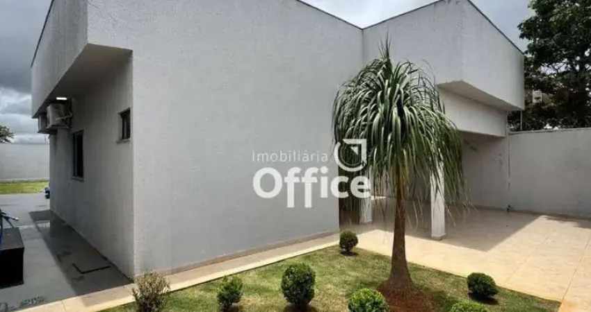 Casa com 3 dormitórios, 136 m² - venda por r$ 800.000,00 ou aluguel por r$ 4.500,00/mês - anápolis city - anápolis/go