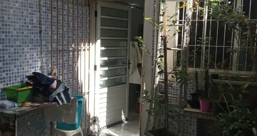 Sobrado com quatro dormitórios no centro da penha, ótima localização