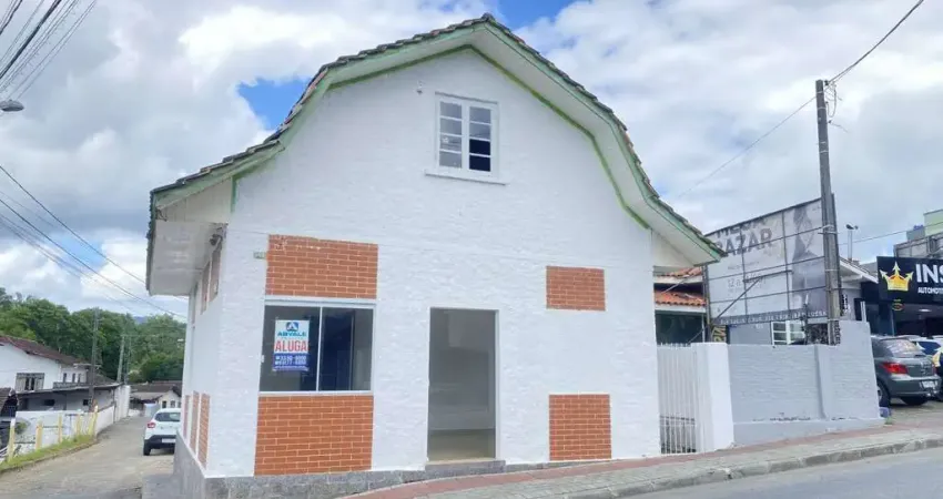 Sala comercial com 4 salas para alugar na Rua General Osório, 509, Velha, Blumenau