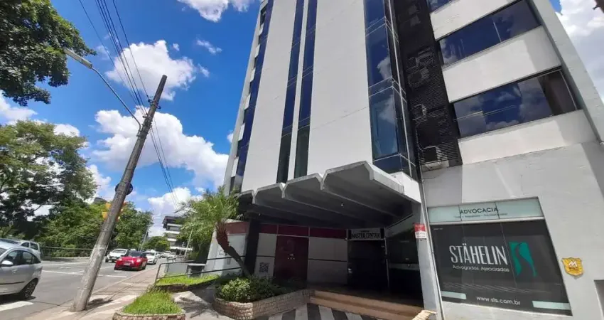 Sala comercial com 3 salas para alugar na Avenida Martin Luther, 111, Victor Konder, Blumenau