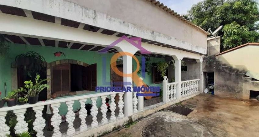 CASA EM LOTE DE 150 M² COM 03 QUARTOS A VENDA  NO BAIRRO FUNCIONÁRIOS- CONTAGEM-