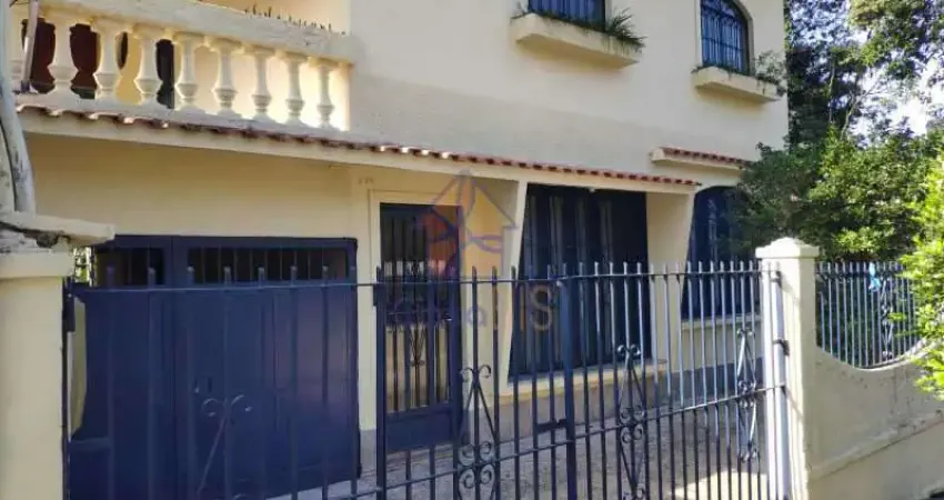 Casa com 4 quartos à venda na Avenida Dedo de Deus, Centro, Guapimirim