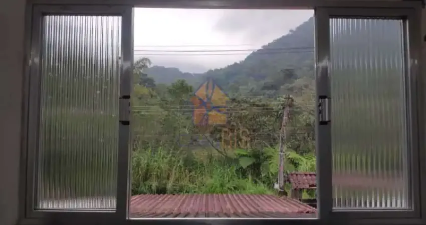 Casa com 2 quartos à venda na Avenida Santana, Monte Oliveti, Guapimirim