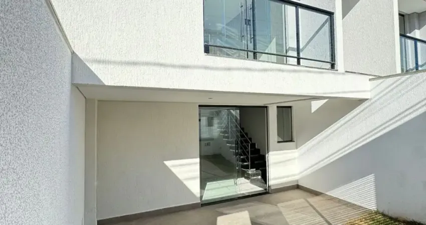 Casa para venda tem 115 metros quadrados com 3 quartos em Santa Amélia - Belo Horizonte - MG
