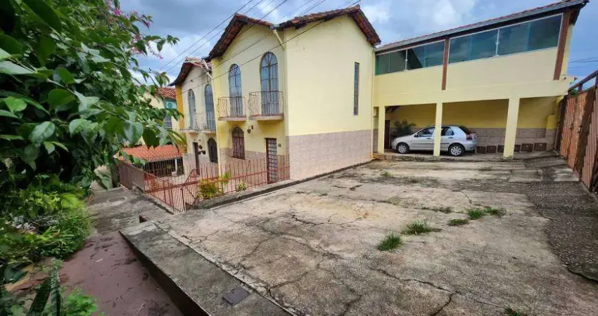 Casa com 4 quartos à venda na Rua Junqueira Freire, Santa Mônica, Belo Horizonte