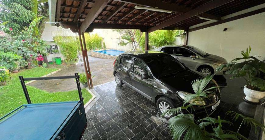 Casa para aluguel possui 600 metros quadrados com 5 quartos em Santa Amélia - Belo Horizonte - MG