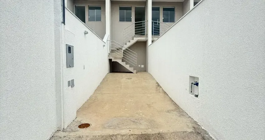 Mega oportunidade de casa geminada no bairro Santa Branca;