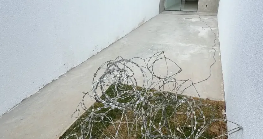 Mega oportunidade de casa com entrada independente no bairro Santa Branca;