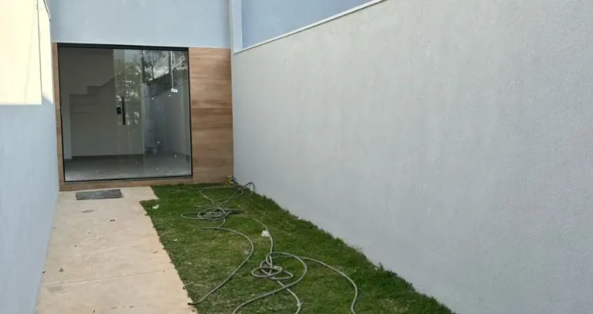Casa com 2 quartos à venda em Piratininga (Venda Nova), Belo Horizonte 