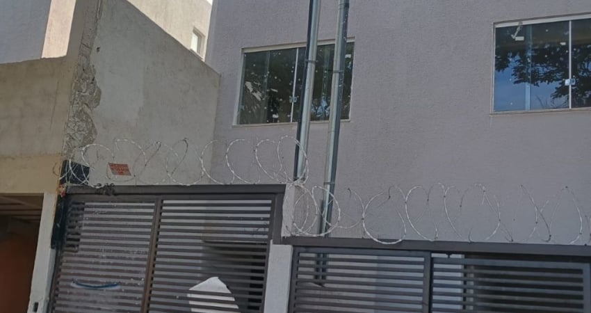 Oportunidade, Casa  Triplex á venda no Bairro Céu Azul