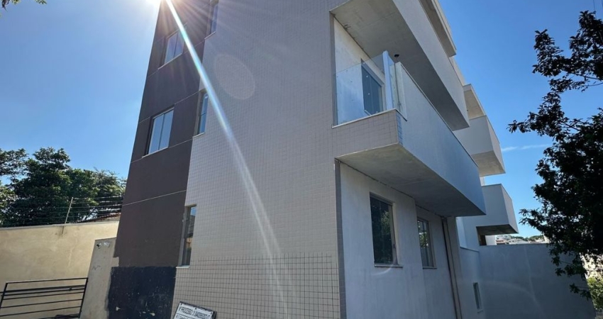 Oportunidade de apartamento com varanda em ótima localização no bairro São João Batista; (FASE FINAL DE OBRA)