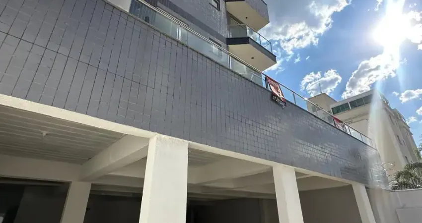 OPORTUNIDADE Linda Área privativa em U,  no bairro Heliópolis, Belo Horizonte.
