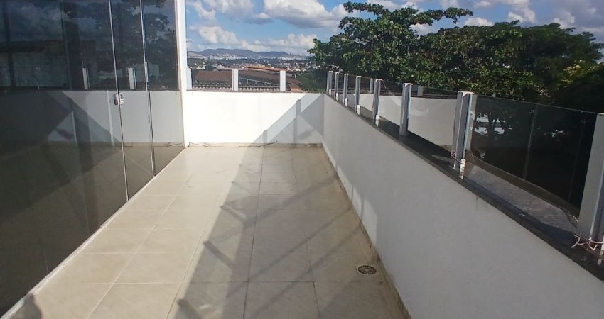 Oportunidade de cobertura com em ótima localização no bairro Santa Mônica