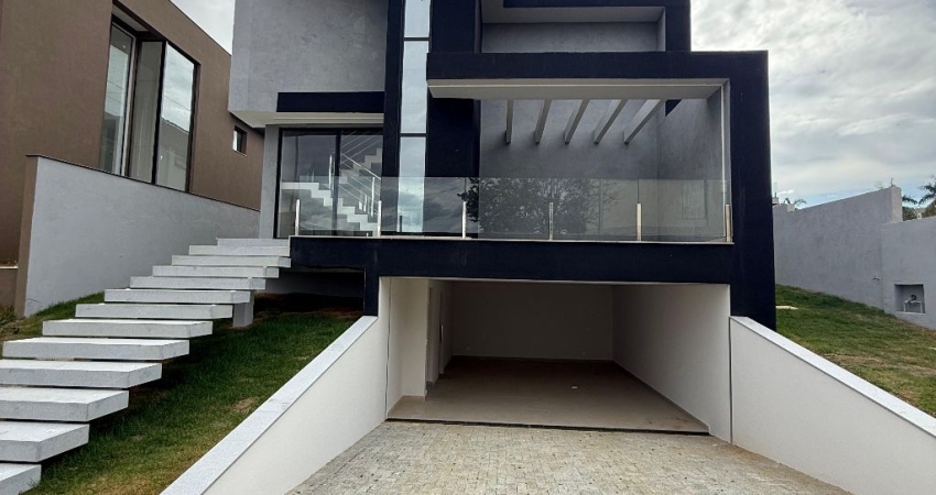 Luxuosa Casa no Condomínio Alphaville – Vespasiano