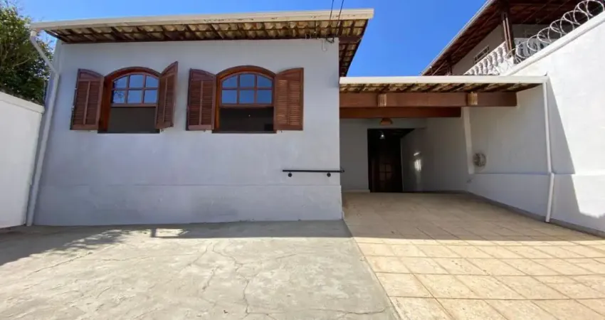 Casa no Santa Amélia – Lote 200m² | Localização Imbatível!