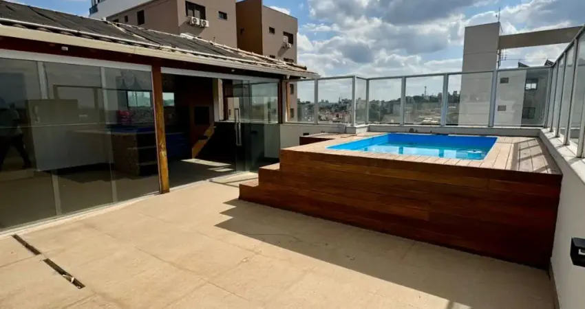 Cobertura dos Sonhos no Coração do Castelo – 220 m² de Conforto, Estilo e Bem-Estar!
