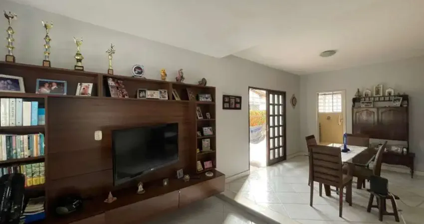Casa em Condomínio para Venda em Salvador, Piatã, 3 dormitórios, 1 suíte, 3 banheiros, 2 vagas