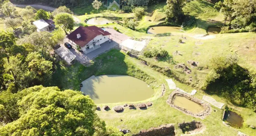 Chácara Sítio com  60.000m²  totalmente montado, casa 200m² ,  6 tanques de peixes 4 nascentes em Antonina Pr