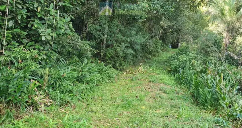 Terreno para chácara com ótima vista para as montanhas agua de nascente e ar puro