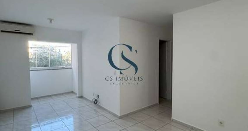 APARTAMENTO COM 2 QUARTOS E VAGA COBERTA NO ESPINHEIROS