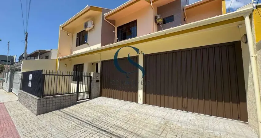 CASA/SOBRADO SEMIMOBILIADA COM PISCINA NO BAIRRO SÃO JUDAS
